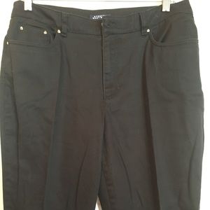 *SOLD* Black capris